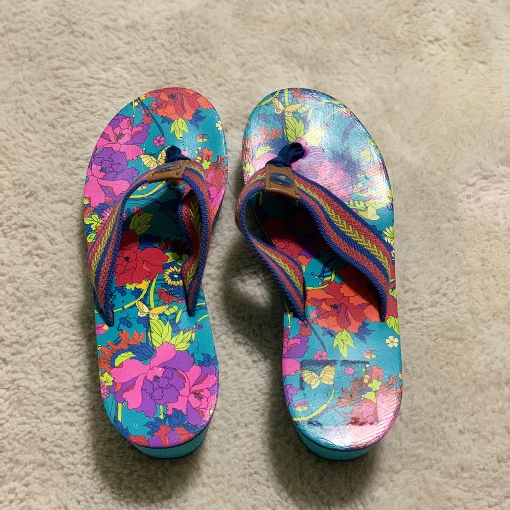 Sakroots Platform Sandals - Picture 7 of 9